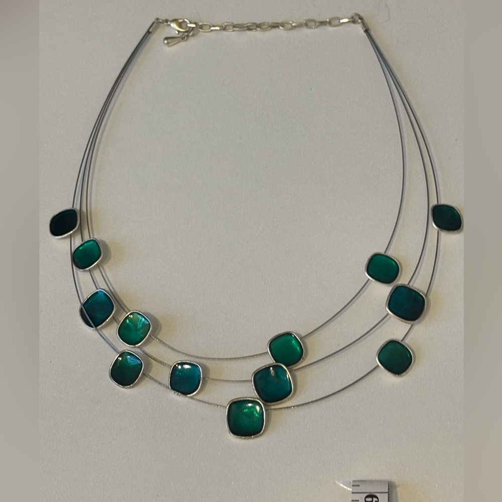 Vintage 3-Strand Necklace Silver Tone With Emerald Green Enamel Squares